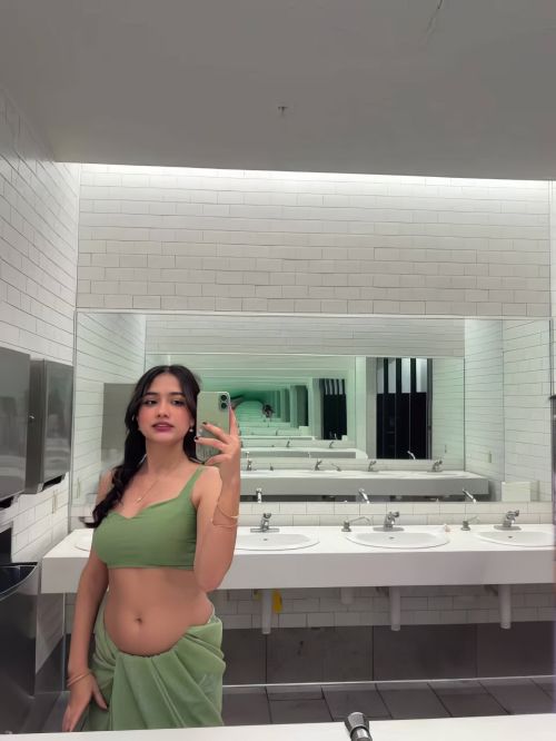 Aartiiwho_